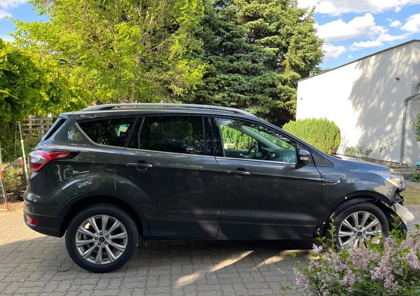 Ford Kuga cena 65900 przebieg: 72077, rok produkcji 2018 z Kórnik małe 562